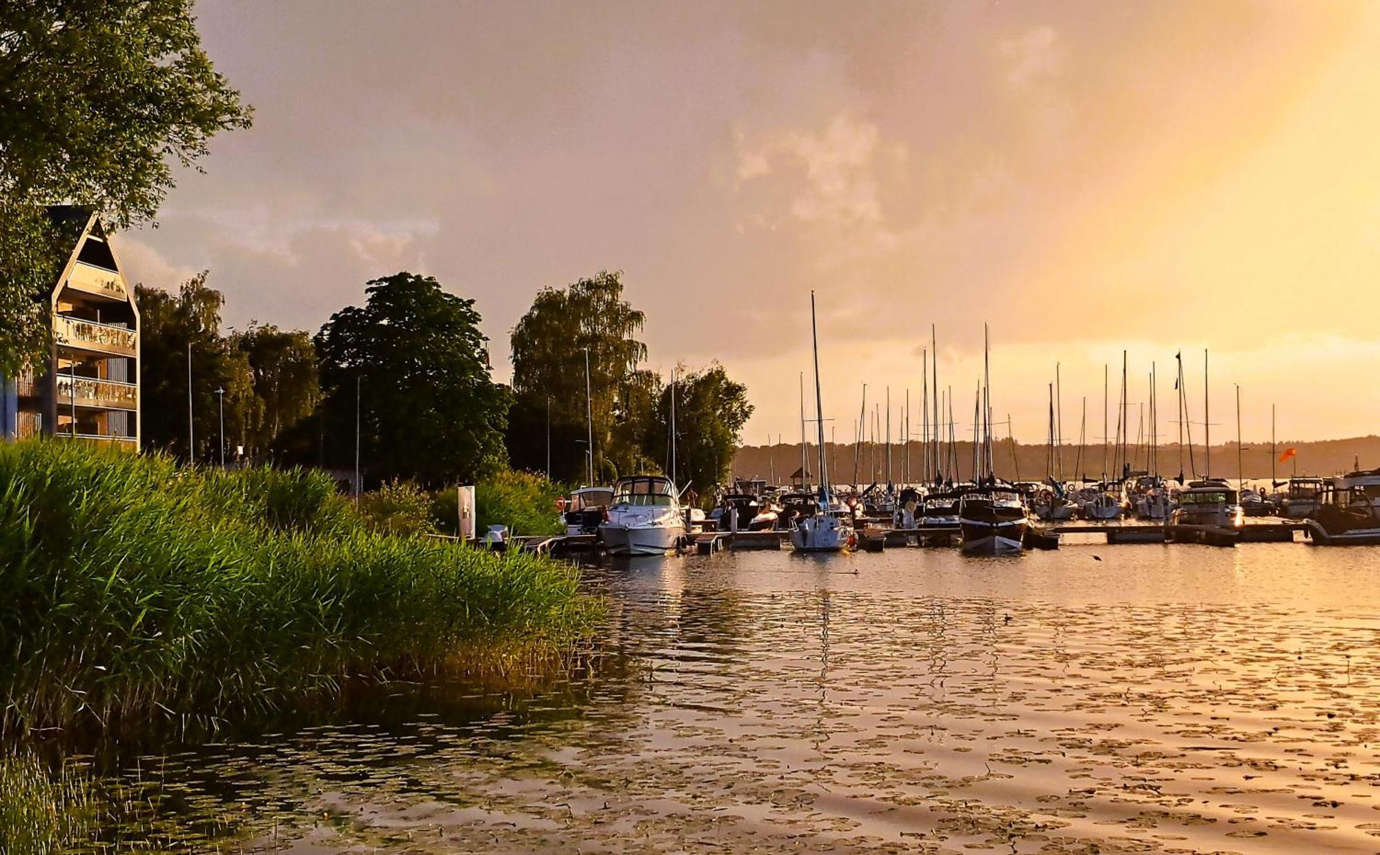 Marina Ostroda III - Widok Na Jezioro, Podziemny Garaz, Winda, Klimatyzacja, Wanna I Prysznic, 2 Lazienki, Lux Exterior photo